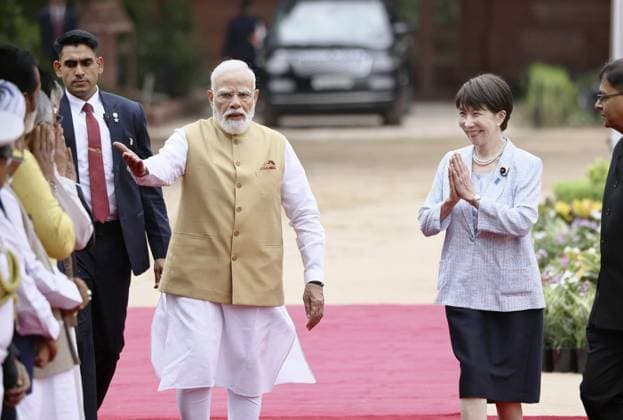Japan-India summit Japanese Prime Minister Sanae Takaichi (C, R) and Indian Prime Minister Narendra Modi (C, L) attend a welcome ceremony in New Delhi on July 2, 2026. (Pool photo)  1079077913st