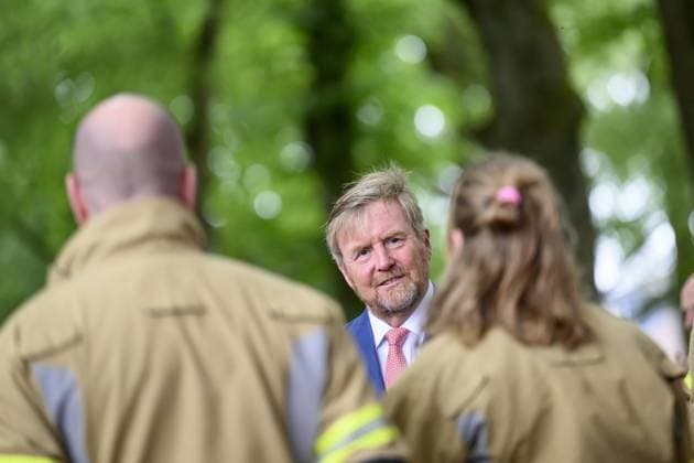 AUSTERLITZ, The Netherlands, 2026-07-02 10:12:56 AUSTERLITZ, 02-07-2026, Utrechtse Heuvelrug King Willem Alexander pays a visit to Austerlitz, situated amidst the forests on the Utrechtse Heuvelrug. The focus is on combating wildfires, the self-reliance of residents in this regard, and preventive measures taken at local, regional, and national levels. PHOTO: NLBeeld Patrick van Emst Credit: NL Beeld Patrick van Emst  Copyright: xx x