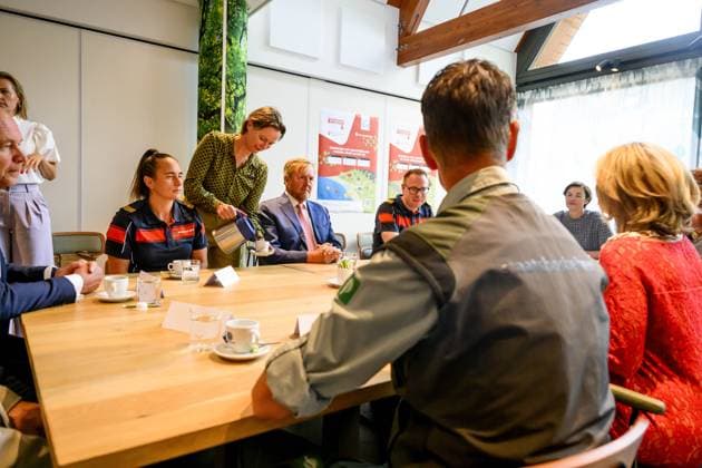 AUSTERLITZ, The Netherlands, 2026-07-02 10:20:28 AUSTERLITZ, 02-07-2026, Utrechtse Heuvelrug King Willem Alexander pays a visit to Austerlitz, situated amidst the forests on the Utrechtse Heuvelrug. The focus is on combating wildfires, the self-reliance of residents in this regard, and preventive measures taken at local, regional, and national levels. PHOTO: NLBeeld Patrick van Emst Credit: NL Beeld Patrick van Emst  Copyright: xx x