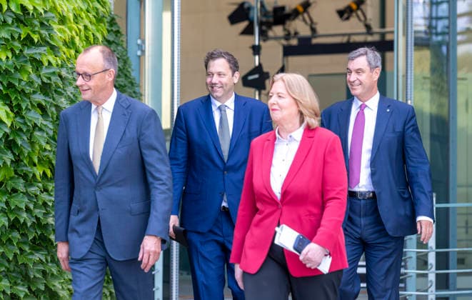 - PK - Koalitionsausschuss EUR, Deutschland, Berlin, 02.07.2026: Bundeskanzler Friedrich Merz (CDU), Bundesfinanzminister Lars Klingbeil (SPD), Bärbel Bas (SPD) Bundesministerin für Arbeit und Soziales und Markus Söder (CSU) Ministerpräsident des Freistaates Bayern. Pressekonferenz zu den Ergebnissen des Koalitionsausschusses. *** Coalition Committee (PK) EUR, Germany, Berlin, July 2, 2026 Federal Chancellor Friedrich Merz (CDU), Federal Minister of Finance Lars Klingbeil (SPD), Bärbel Bas (SPD), Federal Minister of Labor and Social Affairs, and Markus Söder (CSU), Minister-President of the Free State of Bavaria, held a press conference on the results of the coalition committee meeting