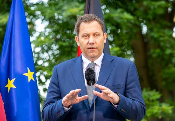 Lars Klingbeil - PK - Koalitionsausschuss EUR, Deutschland, Berlin, 02.07.2026: Bundeskanzler Friedrich Merz (CDU), Bundesfinanzminister Lars Klingbeil (SPD), Bärbel Bas (SPD) Bundesministerin für Arbeit und Soziales und Markus Söder (CSU) Ministerpräsident des Freistaates Bayern. Pressekonferenz zu den Ergebnissen des Koalitionsausschusses. *** Lars Klingbeil, PK Coalition Committee, EUR, Germany, Berlin, July 2, 2026 Federal Chancellor Friedrich Merz (CDU), Federal Minister of Finance Lars Klingbeil (SPD), Bärbel Bas (SPD), Federal Minister of Labor and Social Affairs, and Markus Söder (CSU), Minister-President of the Free State of Bavaria, held a press conference on the results of the coalition committee meeting