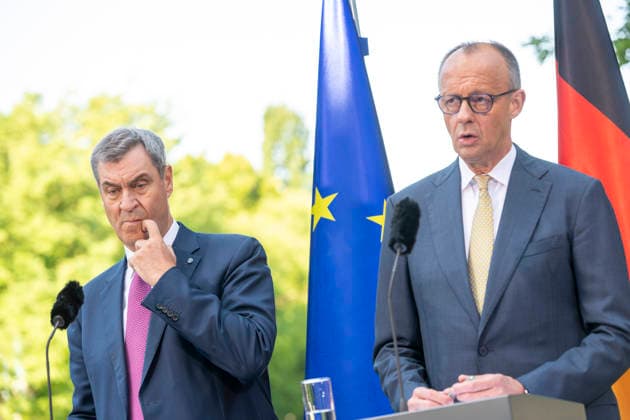 - PK - Koalitionsausschuss EUR, Deutschland, Berlin, 02.07.2026: Bundeskanzler Friedrich Merz (CDU), Bundesfinanzminister Lars Klingbeil (SPD), Bärbel Bas (SPD) Bundesministerin für Arbeit und Soziales und Markus Söder (CSU) Ministerpräsident des Freistaates Bayern. Pressekonferenz zu den Ergebnissen des Koalitionsausschusses. *** Coalition Committee (PK) EUR, Germany, Berlin, July 2, 2026 Federal Chancellor Friedrich Merz (CDU), Federal Minister of Finance Lars Klingbeil (SPD), Bärbel Bas (SPD), Federal Minister of Labor and Social Affairs, and Markus Söder (CSU), Minister-President of the Free State of Bavaria, held a press conference on the results of the coalition committee meeting
