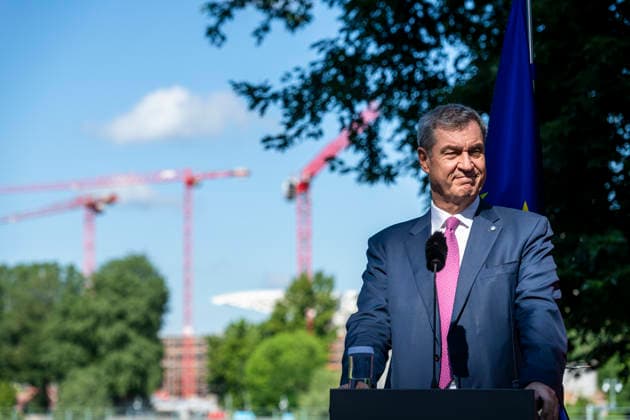 Markus Söder - PK - Koalitionsausschuss EUR, Deutschland, Berlin, 02.07.2026: Schnelles Bauen - Baukrähne im Hintergrund. Bundeskanzler Friedrich Merz (CDU), Bundesfinanzminister Lars Klingbeil (SPD), Bärbel Bas (SPD) Bundesministerin für Arbeit und Soziales und Markus Söder (CSU) Ministerpräsident des Freistaates Bayern. Pressekonferenz zu den Ergebnissen des Koalitionsausschusses. *** Markus Söder Press Conference on the Coalition Committee EUR, Germany, Berlin, July 2, 2026 Rapid Construction Construction cranes in the background Federal Chancellor Friedrich Merz (CDU), Federal Minister of Finance Lars Klingbeil (SPD), Bärbel Bas (SPD), Federal Minister of Labor and Social Affairs, and Markus Söder (CSU), Minister-President of the