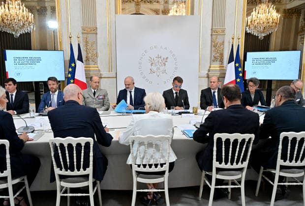 President Emmanuel Macron chairs the fifth follow-up meeting on the fight against drug trafficking at the Élysée Palace in Paris on July 2, 2026. Christian Liewig Bestimage President Emmanuel Macron chairs the fifth follow-up meeting on the fight against drug trafficking at the Élysée Palace in Paris on July 2, 2026, Paris, France  Copyright: xChristianxLiewigx xBestimagexChristianxLiewigx xBestimagex