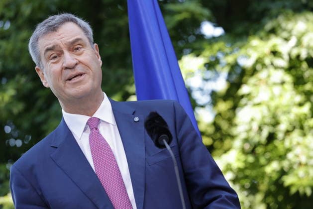 Ministerpräsident des Freistaates Bayern und Parteivorsitzende der CSU, Dr. Markus Söder MdL, Deutschland, Berlin, Bundeskanzleramt, Presseunterrichtung zu den Beratungen des Koalitionsausschusses *** Minister-President of the Free State of Bavaria and Chair of the CSU, Dr. Markus Söder, Member of the State Parliament, Germany, Berlin, Federal Chancellery, Press Briefing on the Coalition Committee’s Deliberations