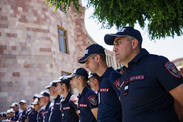 ARMENIA, YEREVAN - JULY 2, 2026: Police officers stand guard during a protest outside the Government House amid talks between European Commission President von der Leyen and Armenia s President Pashinyan Yerevan Armenia  - ZUMAt113 20260702_zaa_t113_138 Copyright: xAlexanderxPatrinx
