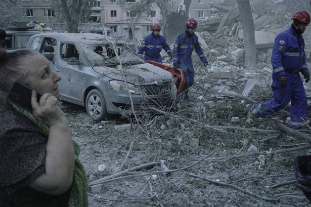 Ukraine says Russian attack kills 13 in capital Kyiv KYIV, UKRAINE - JULY 02: Search and rescue operations are ongoing at the sites damaged by a Russian strike, including a multi-story apartment building and several private homes in Kyiv s Darnytskyi district, Ukraine, on July 02, 2026. The attack killed 13 and injured more than 30. Joshua Olley Anadolu Kyiv Ukraine. Editorial use only. Please get in touch for any other usage.  Copyright: x2026xAnadoluxJoshuaxOlleyx