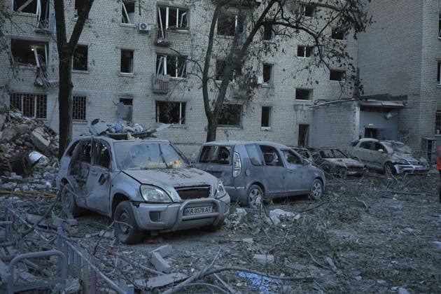 Ukraine says Russian attack kills 13 in capital Kyiv KYIV, UKRAINE - JULY 02: Search and rescue operations are ongoing at the sites damaged by a Russian strike, including a multi-story apartment building and several private homes in Kyiv s Darnytskyi district, Ukraine, on July 02, 2026. The attack killed 13 and injured more than 30. Joshua Olley Anadolu Kyiv Ukraine. Editorial use only. Please get in touch for any other usage.  Copyright: x2026xAnadoluxJoshuaxOlleyx