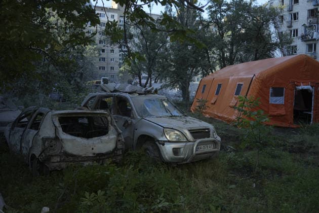 Ukraine says Russian attack kills 13 in capital Kyiv KYIV, UKRAINE - JULY 02: Search and rescue operations are ongoing at the sites damaged by a Russian strike, including a multi-story apartment building and several private homes in Kyiv s Darnytskyi district, Ukraine, on July 02, 2026. The attack killed 13 and injured more than 30. Joshua Olley Anadolu Kyiv Ukraine. Editorial use only. Please get in touch for any other usage.  Copyright: x2026xAnadoluxJoshuaxOlleyx