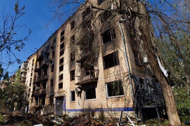 RECORD DATE NOT STATED The aftermath of a massive Russian missile and drone attack on a five-storey residential building is seen in Kyiv, Ukraine, on July 2, 2026. Russian forces launched a large-scale attack on the city using strike drones and various types of missiles. At least 13 people were killed and 56 others were injured in the attack. Private homes, apartment buildings, an emergency medical substation, and a hotel building were damaged (Photo by Kyrylo Chubotin Ukrinform) Russian strike damages five-storey residential building in Kyiv  Copyright: xKyryloxChubotinx