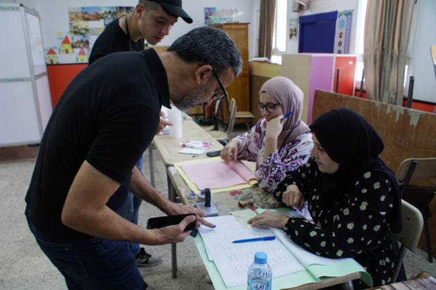 Voters At Legislative Elections - Alger Voters cast their ballots during the 2026 Algerian legislative elections in Alger, Algeria on July 2, 2026, as the 24,727,041-strong electorate, including the diaspora, elects the 407 members of the tenth legislature of the National People s Assembly (APN), whose five-year term will begin. Photo by Karim Djaoui APP ABACAPRESS.COM Algiers Algeria  Copyright: xBensalemxBillel APP ABACAx