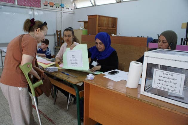Voters At Legislative Elections - Alger Voters cast their ballots during the 2026 Algerian legislative elections in Alger, Algeria on July 2, 2026, as the 24,727,041-strong electorate, including the diaspora, elects the 407 members of the tenth legislature of the National People s Assembly (APN), whose five-year term will begin. Photo by Karim Djaoui APP ABACAPRESS.COM Algiers Algeria  Copyright: xBensalemxBillel APP ABACAx