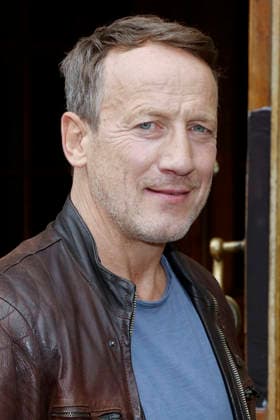 Wotan Wilke Möhring beim Fototermin am Set des ARD-Krimis Tatort - Paranoia am Hotel Fraser Suites. Hamburg, 02.07.2026 *** Wotan Wilke Möhring at a photo shoot on the set of the ARD crime drama *Tatort: Paranoia* at the Fraser Suites Hamburg hotel, July 2, 2026 Foto:xgbrcix xFuturexImagex tatort_6704