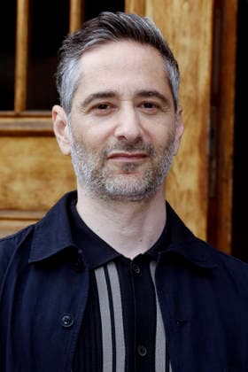 Denis Moschitto beim Fototermin am Set des ARD-Krimis Tatort - Paranoia am Hotel Fraser Suites. Hamburg, 02.07.2026 *** Denis Moschitto at a photo shoot on the set of the ARD crime drama *Tatort Paranoia* at the Fraser Suites Hamburg, July 2, 2026 Foto:xgbrcix xFuturexImagex tatort_6707
