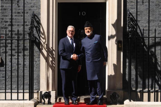 Sultan Of Oman Visit at Downing Street, London, UK - Thursday 2 July 2026 Sultan Of Oman Haitham bin Tariq arrives for a bilateral meeting with British Prime Minister Sir Keir Starmer in Downing Street, London, England, UK on Thursday 2 July, 2026., Credit:Justin Ng Avalon UK, England, London, Downing Street  Copyright: xJustinxNgx xAvalonx 1113967153