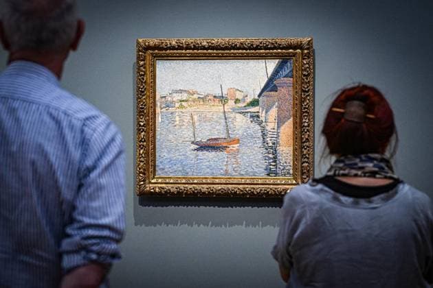 Symphonie der Farben. Paul Signac und der Neoimpressionismus ** NUR FÜR REDAKTIONELLE ZWECKE ** EDITORIAL USE ONLY **<p>Bild Klipper, Opus 155 von 1899 von Paul Signac. Ausstellung Symphonie der Farben. Paul Signac und der Neoimpressionismus im Museum Barberini. Den höchsten Grad an Leuchtkraft und Harmonie zu erreichen diesem Ziel verschrieb sich Paul Signac, als er Mitte der 1880er-Jahre mit Georges Seurat eine neue Malweise in die Kunst einführte. Die Ausstellung Symphonie der Farben. Paul Signac und der Neoimpressionismus beleuchtet als erste umfassende Signac-Schau in Deutschland seit 30 Jahren die zentrale Rolle des Künstlers innerhalb der Bewegung des Neoimpressionismus und geht seinem Einfluss als Theoretiker, Netzwerker Copyright: MaurizioxGambarini doc86jl1xaw49vtzq68ufq ,EDITORIAL USE ONLY