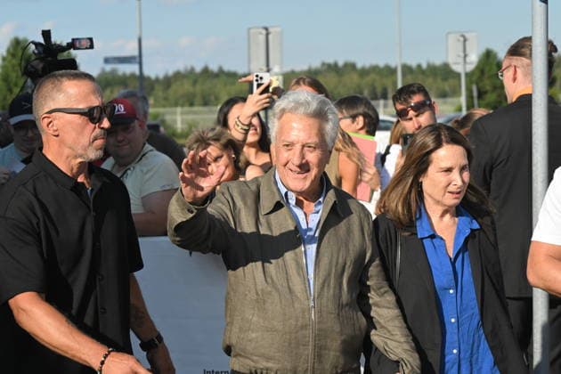 The headliner of the 60th Karlovy Vary International Film Festival, American actor Dustin Hoffman with his wife Lisa, arrived in Karlovy Vary, Czech Republic, on July 2nd, 2026. (CTKxPhoto SlavomirxKubes) CTKPhotoP2026070207653  CTKPhotoP2026070207653