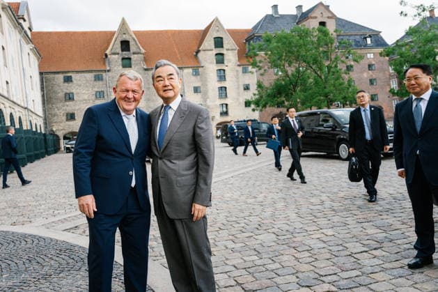Foreign Minister Lars Loekke Rasmussen meets with the Chinese Foreign Minister Foreign Minister Lars Loekke Rasmussen (M) meets with China s Foreign Minister Wang Yi at the Ministry of Foreign Affairs in Copenhagen, Thursday, July 2, 2026. The Chinese Foreign Minister visits Denmark on July 2 and 3, 2026. China s Foreign Minister, Wang Yi, visits Denmark, Sweden, Finland, and Norway from July 2 to 8. (Photo: Emil Nicolai Helms Scanpix 2026) , Copenhagen Denmark *** Foreign Minister Lars Loekke Rasmussen Meets with the Chinese Foreign Minister Foreign Minister Lars Loekke Rasmussen M meets with China’s Foreign Minister Wang Yi at the Ministry of Foreign Affairs in Copenhagen on Thursday, July 2, 2026. The Chinese Foreign Minister is visiti  Copyright: EmilxNicolaixHelmsx spdk20260702-192158-L