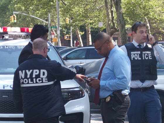 July 2, 2026, Brooklyn, New York, USA: New York, New York July 2, 2026..New York City Police officers and Detectives.investigate a shooting of a person in the Sheepshead Bay Neighborhood of Brooklyn Brooklyn USA - ZUMAct2_ 20260702_faf_ct2_009 Copyright: xBrucexCotlerx