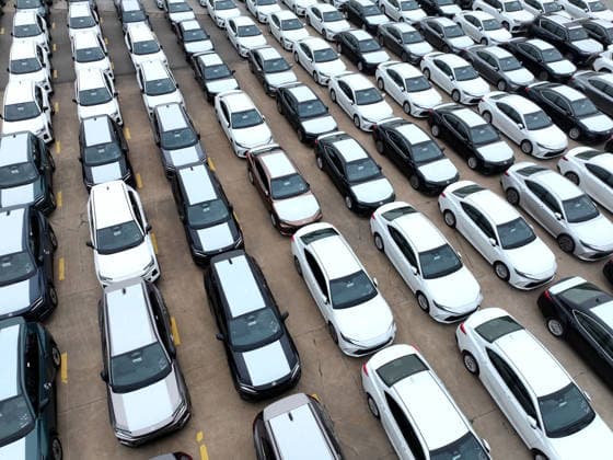 Vehicles Export LIANYUNGANG, CHINA - JULY 3, 2026 - Chinese-made automobiles are preparing to be loaded onto ships for export to foreign countries at the dock of Dongfang Port Company of Lianyungang Port in Jiangsu Province, Lianyungang City, Jiangsu Province on July 3, 2026. Lianyungang Jiangsu China  Copyright: xCFOTOx i1783078916907