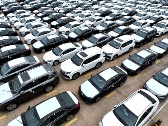 Vehicles Export LIANYUNGANG, CHINA - JULY 3, 2026 - Chinese-made automobiles are preparing to be loaded onto ships for export to foreign countries at the dock of Dongfang Port Company of Lianyungang Port in Jiangsu Province, Lianyungang City, Jiangsu Province on July 3, 2026. Lianyungang Jiangsu China  Copyright: xCFOTOx i1783078917363