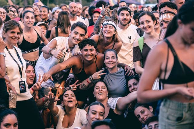 IPA86325015 - Emma s audience during the EMMA - LIVE TOUR 2026, a music concert in Rome, Italy, on July 2, 2026  Copyright: xTommasoxNotarangelo LiveMediax xx 86325015