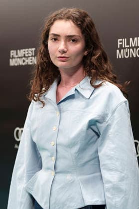 Emily Robinson bei der Premiere des Kinofilms Ugly Cry auf dem 43. Filmfest München 2026 in den City-Atelier Kinos. München, 02.07.2026 *** Emily Robinson at the premiere of the film *Ugly Cry* at the 43rd Munich Film Festival in 2026 at the City Atelier Cinemas in Munich, July 2, 2026 Foto:xN.xKolinzx xFuturexImagex cry_6706