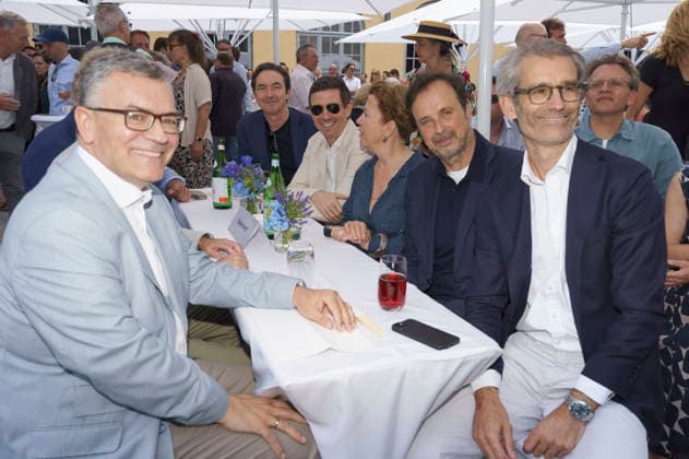 Florian Herrmann, Martin Bachmann, Oliver Berben, Björn Wilhelm mit Gästen beim Empfang des FilmFernsehFonds Bayern auf dem 43. Filmfest München 2026 auf der Praterinsel. München, 02.07.2026 *** Florian Herrmann, Martin Bachmann, Oliver Berben, and Björn Wilhelm with guests at the FilmFernsehFonds Bayern reception during the 43rd Munich Film Festival 2026 on Prater Island in Munich, July 2, 2026 Foto:xN.xKolinzx xFuturexImagex fff_6794
