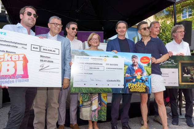 Florian Herrmann, Oliver Berben, Dorothee Erpenstein, Martin Bachmann mit Gästen beim Empfang des FilmFernsehFonds Bayern auf dem 43. Filmfest München 2026 auf der Praterinsel. München, 02.07.2026 *** Florian Herrmann, Oliver Berben, Dorothee Erpenstein, and Martin Bachmann with guests at the FilmFernsehFonds Bayern reception during the 43rd Munich Film Festival 2026 on Prater Island in Munich, July 2, 2026 Foto:xN.xKolinzx xFuturexImagex fff_6807
