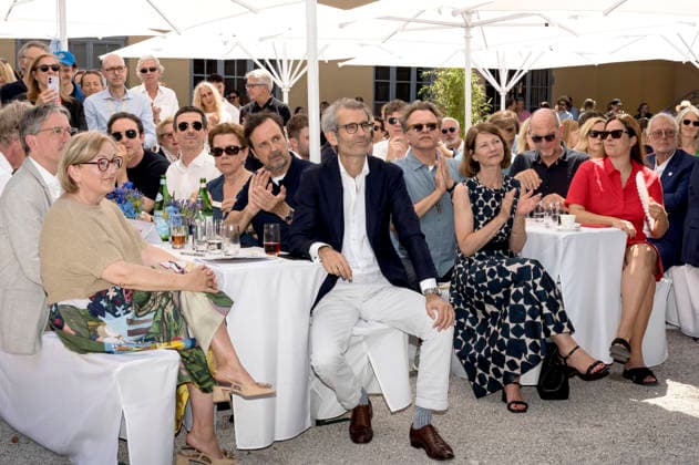 Dorothee Erpenstein, Martin Bachmann, Oliver Berben, Björn Wilhelm mit Gästen beim Empfang des FilmFernsehFonds Bayern auf dem 43. Filmfest München 2026 auf der Praterinsel. München, 02.07.2026 *** Dorothee Erpenstein, Martin Bachmann, Oliver Berben, and Björn Wilhelm with guests at the FilmFernsehFonds Bayern reception during the 43rd Munich Film Festival 2026 on Prater Island in Munich, July 2, 2026 Foto:xN.xKolinzx xFuturexImagex fff_6813
