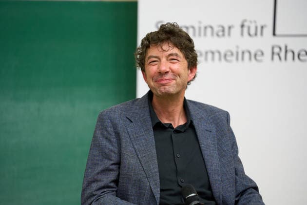 Tuebingen Christian Drosten erhaelt Auszeichnung Rede des Jahres 2025 der Universitaet Tübingen. Tuebingen 02.07.2026 Christian Drosten im Audimax, Neue Aula Tuebingen, 02.07.2026 *** Tübingen: Christian Drosten Receives the University of Tübingen’s Speech of the Year 2025 Award Tübingen, July 2, 2026 Christian Drosten in the Audimax, Neue Aula, Tübingen, July 2, 2026 Copyright: xEibner-Pressefoto ThomasxDingesx EP_TDS