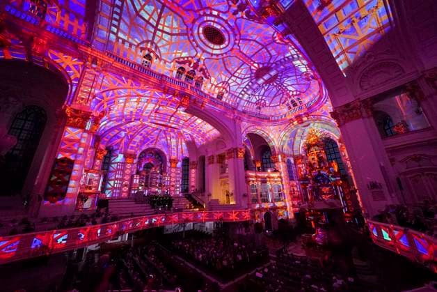 CNTV MICHEL- Innenansicht der Kirche LIcht Light Show Hamburg 02.07.2026 Die Hauptkirche St.Michaelis,dem Hamburger Michel erstrahlt fuer mehrere Monate in neuem Licht LUMINISCENCE Licht Show das einmalige 360Â° Illuminationserlebnis macht die Architektur des Michel hor und sichtbar und der Raumklang setzt die barocke Architektur bestens in Szene.Hauptkirche St. Michaelis Michel ist ein evangelischer Sakralbau in der Neustadt von Hamburg Hamburg Deutschland *** CNTV MICHEL Interior View of the Church Light Show Hamburg July 2, 2026 St. Michael’s Church, known as the Michel in Hamburg, will shine in a new light for several months during the LUMINISCENCE Light Show—a unique 360° illumination experience brings the architecture of the Miche