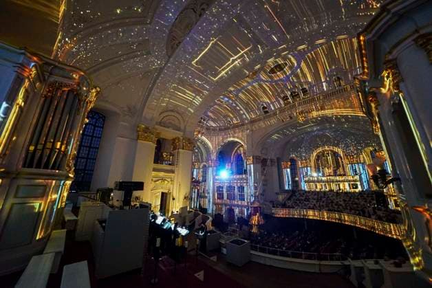 CNTV MICHEL- Innenansicht der Kirche LIcht Light Show Hamburg 02.07.2026 Die Hauptkirche St.Michaelis,dem Hamburger Michel erstrahlt fuer mehrere Monate in neuem Licht LUMINISCENCE Licht Show das einmalige 360Â° Illuminationserlebnis macht die Architektur des Michel hor und sichtbar und der Raumklang setzt die barocke Architektur bestens in Szene.Hauptkirche St. Michaelis Michel ist ein evangelischer Sakralbau in der Neustadt von Hamburg Hamburg Deutschland *** CNTV MICHEL Interior View of the Church Light Show Hamburg July 2, 2026 St. Michael’s Church, known as the Hamburg Michel, will shine in a new light for several months during the LUMINISCENCE Light Show—a unique 360° illumination experience brings the architecture of the Michel to