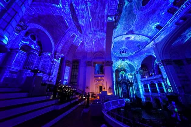 CNTV MICHEL- Innenansicht der Kirche LIcht Light Show Hamburg 02.07.2026 Die Hauptkirche St.Michaelis,dem Hamburger Michel erstrahlt fuer mehrere Monate in neuem Licht LUMINISCENCE Licht Show das einmalige 360Â° Illuminationserlebnis macht die Architektur des Michel hor und sichtbar und der Raumklang setzt die barocke Architektur bestens in Szene.Hauptkirche St. Michaelis Michel ist ein evangelischer Sakralbau in der Neustadt von Hamburg Hamburg Deutschland *** CNTV MICHEL Interior View of the Church Light Show Hamburg July 2, 2026 St. Michael’s Church, known as the Hamburg Michel, will shine in a new light for several months during the LUMINISCENCE Light Show—a unique 360° illumination experience brings the architecture of the Michel to