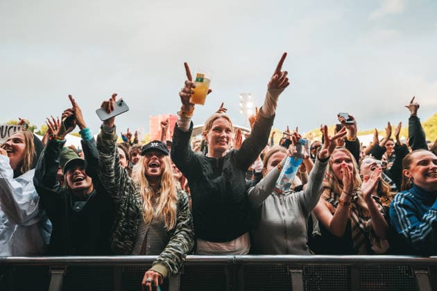 KWN live at Roskilde Festival 2026 Roskilde, Denmark. 02nd, July 2026. Concert goers seen at a live concert with the British singer KWN during Danish music festival Roskilde Festival 2026 in Roskilde. Denmark, Roskilde  Copyright: xGonzalesxPhoto ChristianxHjorthx