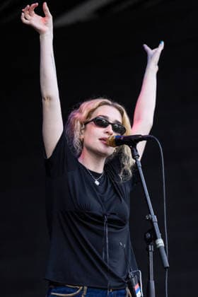 July 2, 2026, Milwaukee, Wisconsin, U.S: Musician BLONDSHELL (SABRINA MAE TEITELBAUM) during the Summerfest Music Festival in Milwaukee, Wisconsin Milwaukee U.S  - ZUMAs135 20260702_zap_s135_029 Copyright: xDanielxDeSloverx