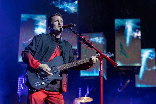 July 2, 2026, Milwaukee, Wisconsin, U.S: MATT BELLAMY of Muse during the opening night of The Wow! Signal Tour at Summerfest Music Festival in Milwaukee, Wisconsin Milwaukee U.S  - ZUMAs135 20260702_zap_s135_061 Copyright: xDanielxDeSloverx