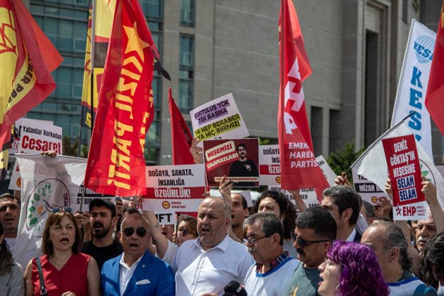 July 3, 2026, Istanbul, Istanbul, Turkey: Stand-up comedian Deniz Goktas was brought to the Istanbul Courthouse in Caglayan after being detained over his stand-up show published on YouTube. Political parties, labor unions, civil society organizations, fellow artists and supporters gathered outside the courthouse and held a press statement calling for his release and defending freedom of expression. Istanbul Turkey  - ZUMAt171 20260703_zip_t171_004 Copyright: xAbdullahxTepelix