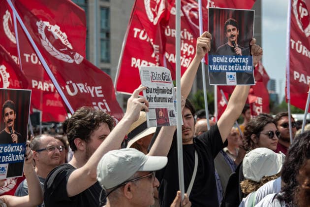 July 3, 2026, Istanbul, Istanbul, Turkey: Stand-up comedian Deniz Goktas was brought to the Istanbul Courthouse in Caglayan after being detained over his stand-up show published on YouTube. Political parties, labor unions, civil society organizations, fellow artists and supporters gathered outside the courthouse and held a press statement calling for his release and defending freedom of expression. Istanbul Turkey - ZUMAt171 20260703_zip_t171_005 Copyright: xAbdullahxTepelix