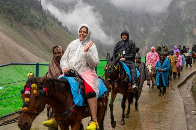 Annual Hindu Pilgrimage Amarnath Yatra begins in Baltal Sonamarg, India - 03 Jul 2026 Hindu devotees seen riding horses along a mountain path during the annual Amarnath pilgrimage to the cave shrine in Baltal some 100 km (62 miles) east of Srinagar. Thousands of Hindu pilgrims braving sub-zero temperatures begin the annual Amarnath Yatra trekking across glaciers, steep mountain trails and high altitude terrain to reach the sacred Amarnath cave shrine in the Himalayas of Indian-administered Kashmir. The cave houses a naturally formed ice stalagmite revered by devotees as a symbol of Lord Shiva, one of Hinduism s principal deities. The pilgrimage, which runs from July 3 to August 28 is expected to draw thousands of devotees making it one of H Copyright: xFaisalxBashirx xSOPAxImagesx 19AmarnathPilgrimage2026