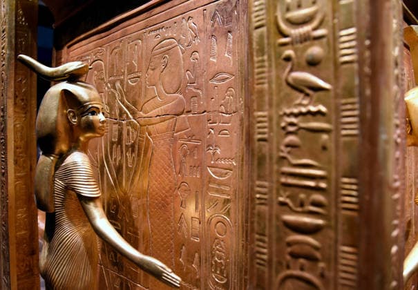 Toutankhamon Reconstruction Spectacular At Porte du Versailles - Paris Toutankhamon, Reconstition spectacular his tomb and his treasures of Pharaon at Porte du Versailles in Paris, France on July 2, 2026. Photo by Alain Apaydin ABACAPRESS.COM Paris Ile-de-France France  Copyright: xApaydinxAlain ABACAx