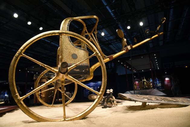 Toutankhamon Reconstruction Spectacular At Porte du Versailles - Paris Toutankhamon, Reconstition spectacular his tomb and his treasures of Pharaon at Porte du Versailles in Paris, France on July 2, 2026. Photo by Alain Apaydin ABACAPRESS.COM Paris Ile-de-France France  Copyright: xApaydinxAlain ABACAx