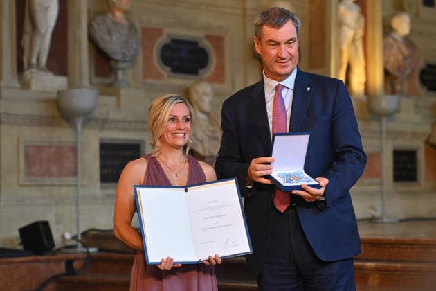 Tina RUPPRECHT (Boxerin) erhaelt von Markus SOEDER (Ministerpraesident Bayern und CSU Vorsitzender) den Bayerischen Verdienstorden. Verleihung Bayerischer Verdienstorden im Antiquariat der Residenz in Muenchen am 03.07.2026. *** Boxer Tina RUPPRECHT receives the Bavarian Order of Merit from Markus SOEDER, Minister-President of Bavaria and CSU Chairman. The award ceremony for the Bavarian Order of Merit took place at the Antiquariat der Residenz in Munich on July 3, 2026.