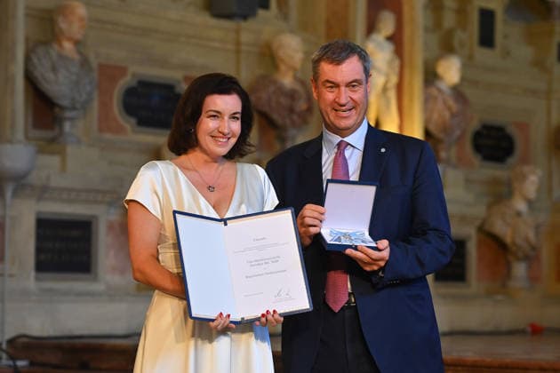 News Themen der Woche KW27 Dorothee BAER (CSU Politikerin) erhaelt von Markus SOEDER (Ministerpraesident Bayern und CSU Vorsitzender) den Bayerischen Verdienstorden. Verleihung Bayerischer Verdienstorden im Antiquariat der Residenz in Muenchen am 03.07.2026. *** Dorothee BAER, a CSU politician, receives the Bavarian Order of Merit from Markus SOEDER, Minister-President of Bavaria and CSU Chairman. The award ceremony for the Bavarian Order of Merit took place at the Antiquariat der Residenz in Munich on July 3, 2026.