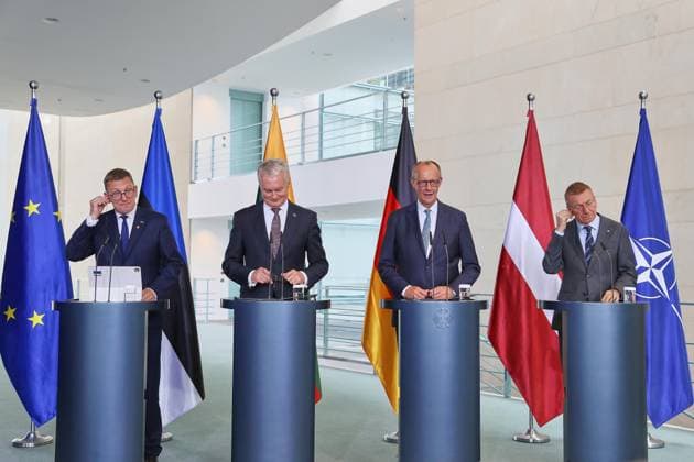 Berlin, Deutschland, 03.07.2026: Bundeskanzleramt: Empfang der Staats- und Regierungschefs der drei baltischen Länder Lettland, Estland und Litauen: Estlands Ministerpräsident Kristen Michal, Litauens Staatspräsident Gitanas Nauseda, Bundeskanzler Friedrich Merz (CDU), Lettlands Präsident Edgars Rinkevics *** Berlin, Germany, July 3, 2026, Federal Chancellery: Reception for the heads of state and government of the three Baltic countries—Latvia, Estonia, and Lithuania—Estonian Prime Minister Kristen Michal, Lithuanian President Gitanas Nauseda, Federal Chancellor Friedrich Merz (CDU), and Latvian President Edgars Rinkevics Copyright: xdtsxNachrichtenagenturx dts_126169