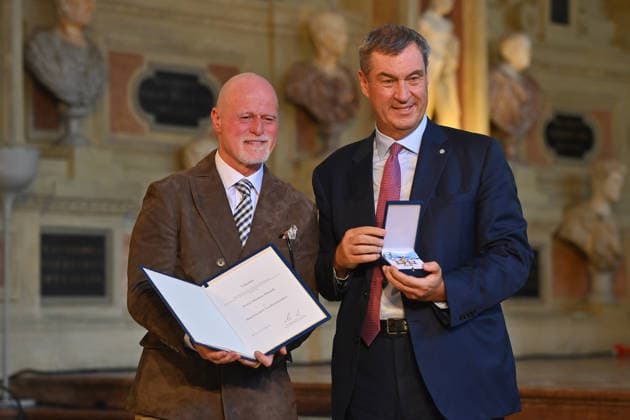 Markus MEINDL erhaelt von Markus SOEDER (Ministerpraesident Bayern und CSU Vorsitzender) den Bayerischen Verdienstorden. Verleihung Bayerischer Verdienstorden im Antiquariat der Residenz in Muenchen am 03.07.2026. *** Markus MEINDL receives the Bavarian Order of Merit from Markus SOEDER, Minister-President of Bavaria and CSU Chairman. The award ceremony for the Bavarian Order of Merit took place at the Antiquariat der Residenz in Munich on July 3, 2026.