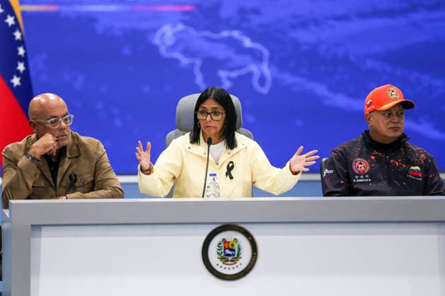 Venezuelan government officials hold press conference following twin earthquakes CARACAS, VENEZUELA - JULY 02: Executive Vice President Delcy Rodriguez (C) speaks alongside Minister of Interior, Justice and Peace Diosdado Cabello (R) and President of Venezuela s National Assembly Jorge Rodriguez (L) during a press conference in Caracas, Venezuela, on July 02, 2026. Venezuelan officials addressed the two earthquakes that recently struck the country. Julio Urribarri Anadolu Caracas Venezuela. Editorial use only. Please get in touch for any other usage.  Copyright: x2026xAnadoluxJulioxUrribarrix