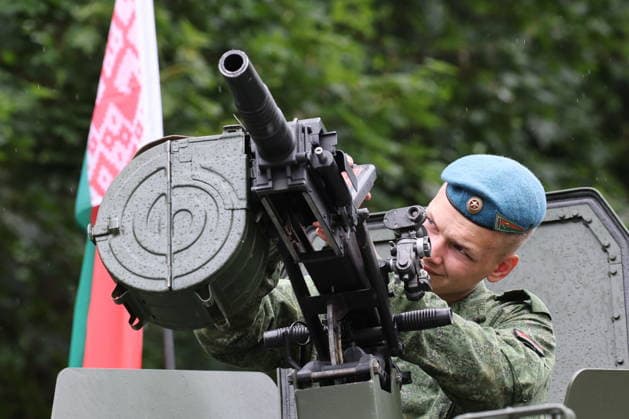BELARUS, MINSK - JULY 3, 2026: A serviceman is seen during an exhibition of military hardware in Prospekt Pobeditelei Street on Independence Day Minsk Belarus  - ZUMAt113 20260703_zaa_t113_248 Copyright: xMaximxMalinovskyx