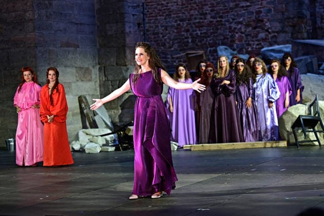 Bad Hersfelder Festspiele - Lysistrata . Schauspielerin Gioia Osthoff während der Fotoprobe zur Inszenierung Lysistrata im Rahmen der Bad Hersfelder Festspiele am 02.07.2026 in der Stiftsruine Bad Hersfeld. 20260702MWI132475 *** Bad Hersfeld Festival: Lysistrata—Actress Gioia Osthoff during the photo shoot for the production of Lysistrata as part of the Bad Hersfeld Festival on July 2, 2026, at the Stiftsruine in Bad Hersfeld 20260702MWI132475