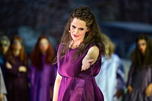 Bad Hersfelder Festspiele - Lysistrata . Schauspielerin Gioia Osthoff während der Fotoprobe zur Inszenierung Lysistrata im Rahmen der Bad Hersfelder Festspiele am 02.07.2026 in der Stiftsruine Bad Hersfeld. 20260702MWI132528 *** Bad Hersfeld Festival: Lysistrata—Actress Gioia Osthoff during the photo shoot for the production of Lysistrata as part of the Bad Hersfeld Festival on July 2, 2026, at the Stiftsruine in Bad Hersfeld 20260702MWI132528